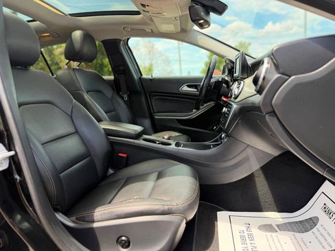 Used 2015 Mercedes-Benz GLA 250 w/ Premium Package image 7
