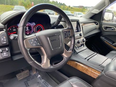Used 2015 GMC Yukon Denali w/ Open Road Package AWD/4WD image 36