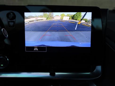 Used 2021 Chevrolet Corvette Stingray Coupe w/ 1LT RWD image 33