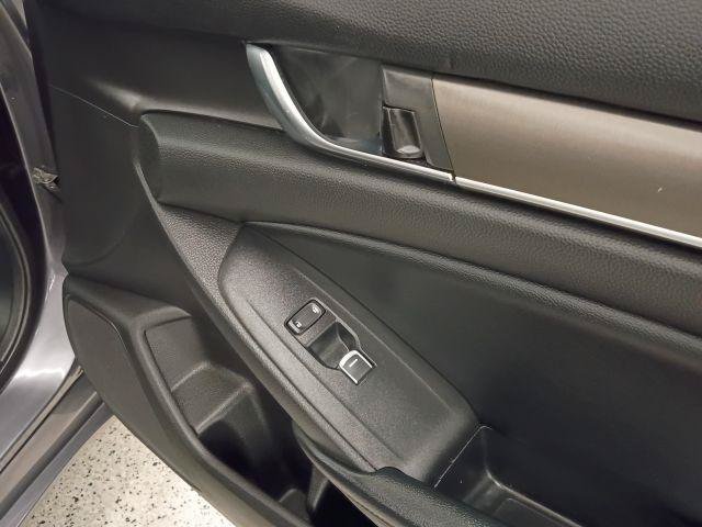 Used 2018 Honda Accord LX image 22