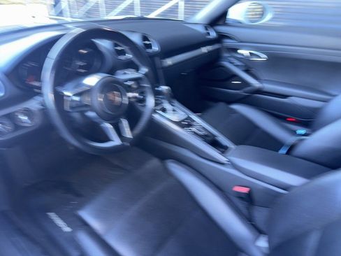 Used 2017 Porsche 718 Boxster RWD image 4