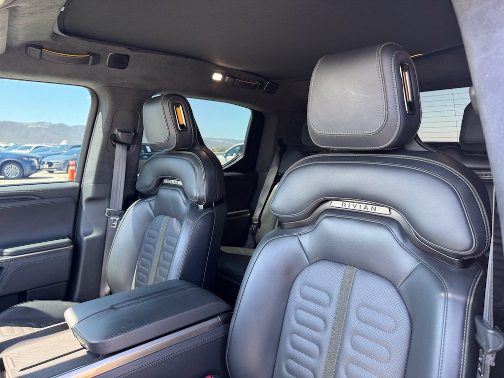 Used 2024 Rivian R1T Adventure Dual AWD/4WD image 17