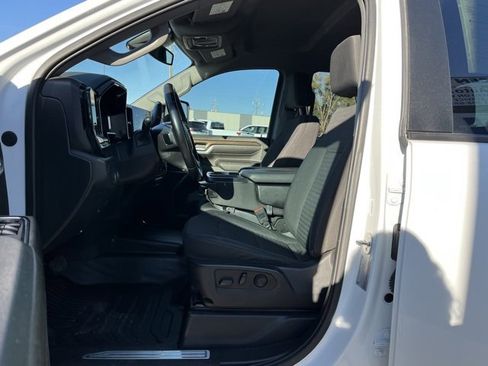 Used 2024 Chevrolet Silverado 2500 LT w/ Convenience Package image 24