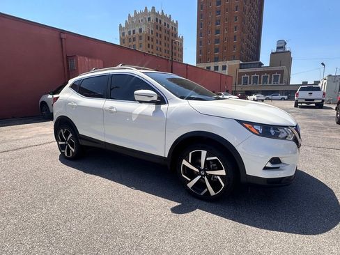 Used 2021 Nissan Rogue Sport SL image 8