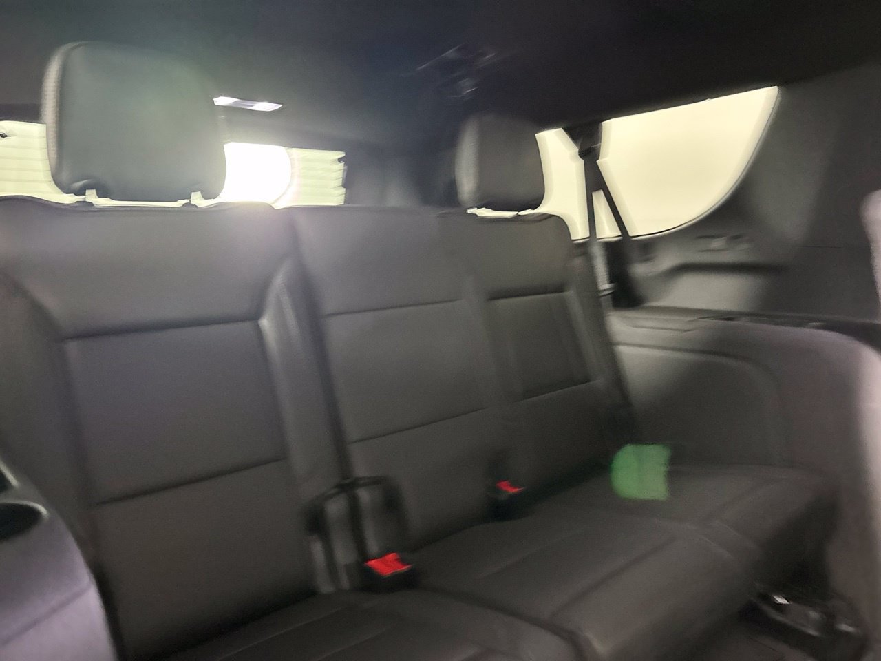 Used 2024 Chevrolet Suburban High Country RWD image 33