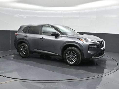 Used 2023 Nissan Rogue S AWD/4WD image 6