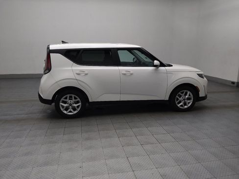 Used 2023 Kia Soul LX w/ LX Technology Package image 10