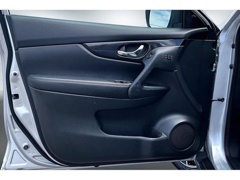 Used 2019 Nissan Rogue SL AWD/4WD image 20