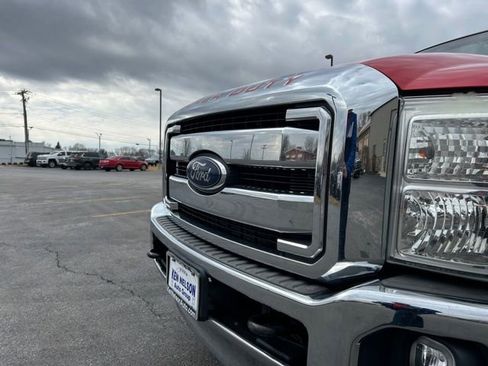 Used 2012 Ford F250 XLT w/ Camper Pkg image 3