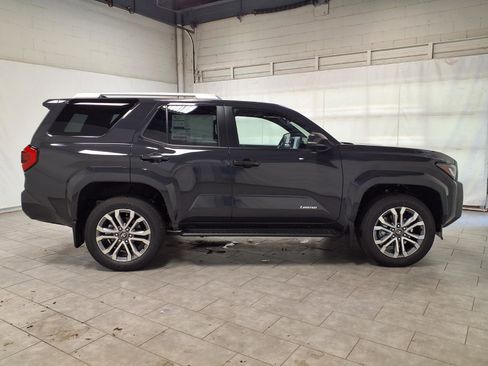 New 2026 Toyota 4Runner Limited AWD/4WD image 10