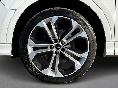 Used 2019 Audi Q3 2.0T Premium Plus image 8