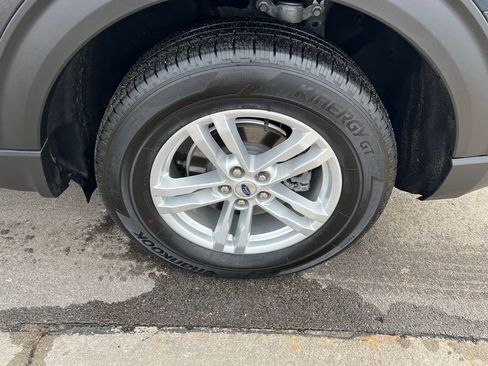 Used 2023 Ford Explorer XLT w/ Equipment Group 202A image 14