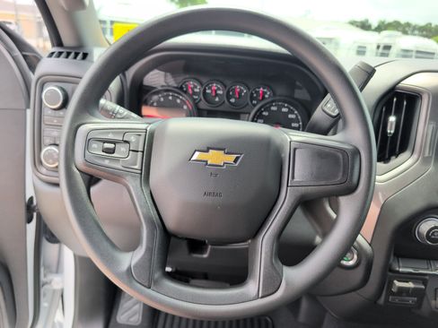 Used 2026 Chevrolet Silverado 2500 Custom w/ Custom Convenience Package AWD/4WD image 21