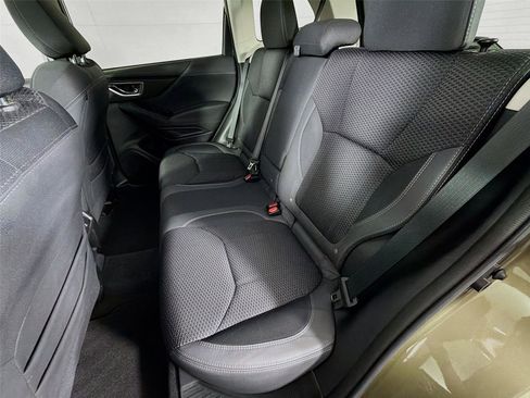 Used 2024 Subaru Forester Premium image 22