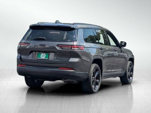 Used 2022 Jeep Grand Cherokee L Laredo AWD/4WD image 4