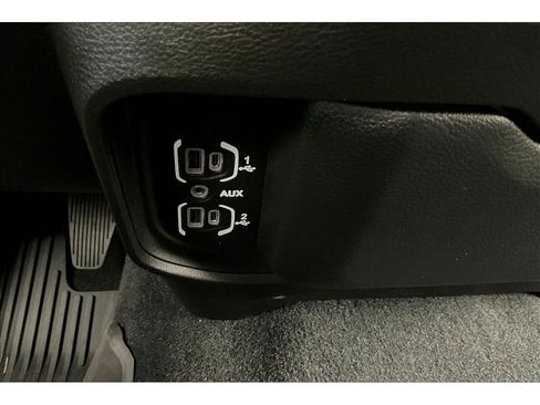 Used 2022 RAM 2500 Big Horn w/ Cold Weather Group image 33