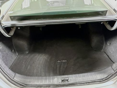 Used 2024 Nissan Altima 2.5 SV image 26