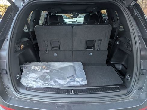 New 2025 Jeep Grand Cherokee L Limited image 28