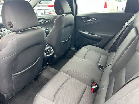 Used 2020 Chevrolet Malibu LT FWD image 32