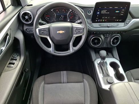 Used 2024 Chevrolet Blazer LT w/ Convenience Package image 11