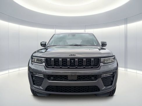 New 2026 Jeep Grand Cherokee Limited AWD/4WD image 9