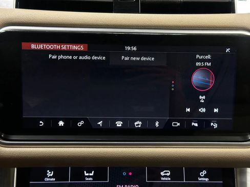 Used 2019 Land Rover Range Rover Sport HSE AWD/4WD image 35