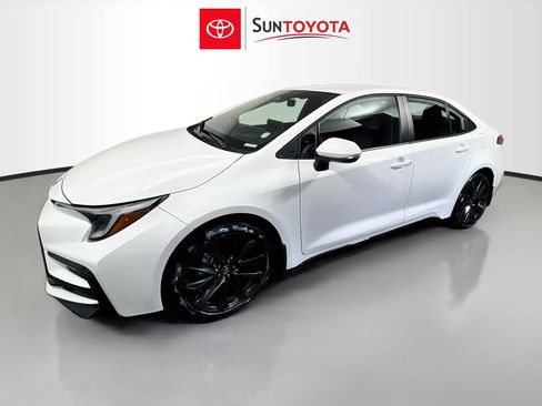 Used 2026 Toyota Corolla SE w/ SE Package FWD image 9