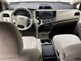 Used 2011 Toyota Sienna LE image 4
