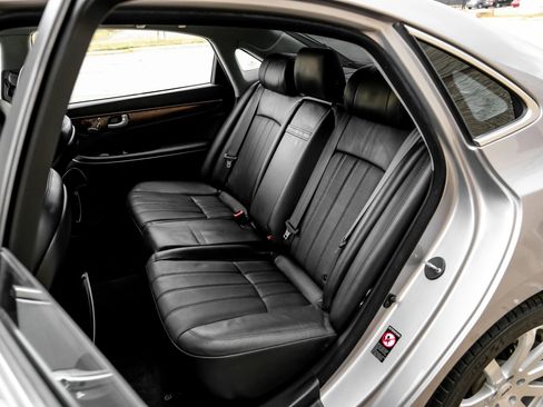 Used 2013 Hyundai Equus Signature image 39