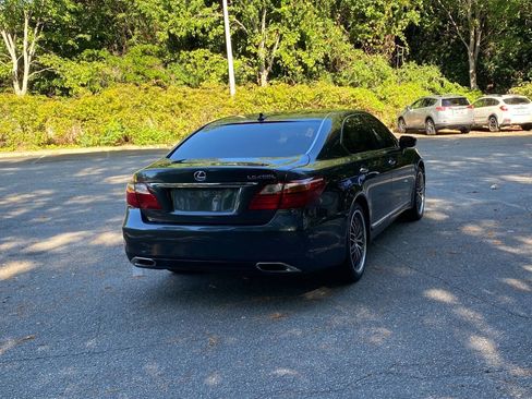 Used 2011 Lexus LS 460 L w/ Luxury Pkg RWD image 6