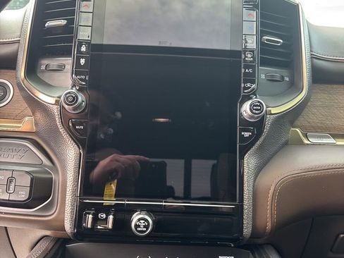 Used 2025 RAM 3500 Longhorn image 9