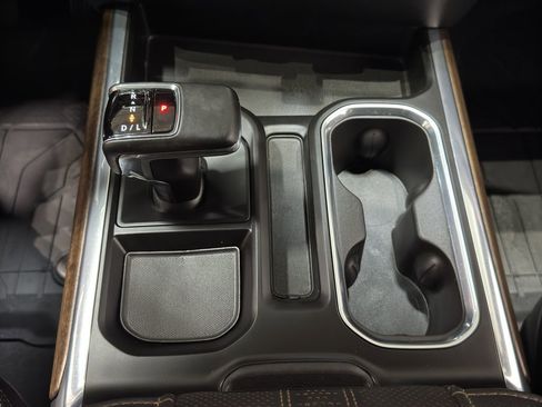 Used 2023 Chevrolet Silverado 1500 High Country w/ High Country Premium Package image 33