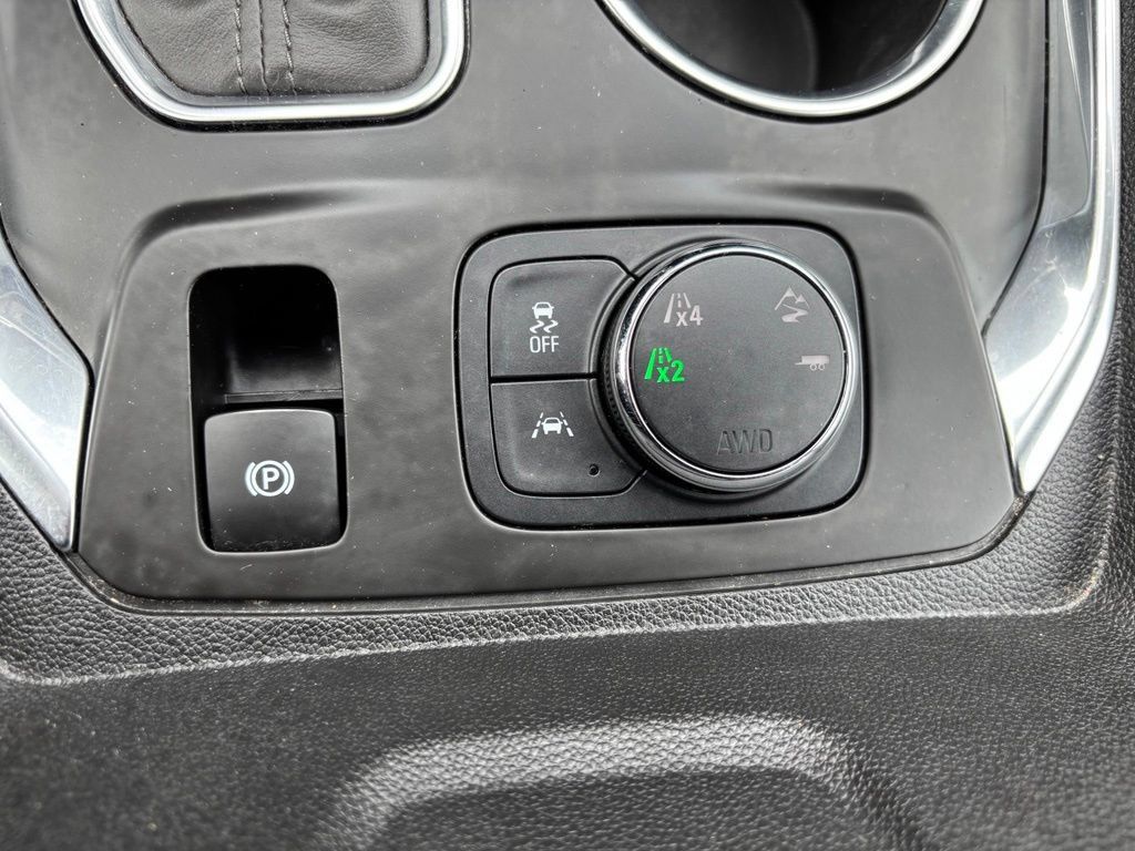 Used 2020 Chevrolet Traverse High Country AWD/4WD image 36