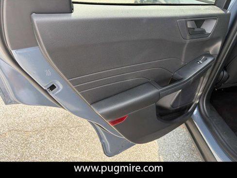 Used 2025 Ford Escape Active w/ Cold Weather Package FWD image 21