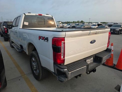 Used 2025 Ford F350 Lariat w/ Chrome Package AWD/4WD image 4