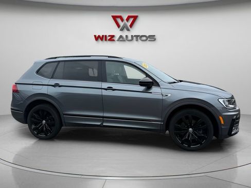 Used 2020 Volkswagen Tiguan SE R-Line AWD/4WD image 6