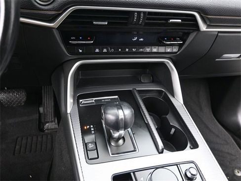 Certified 2024 MAZDA CX-90 3.3 Turbo w/ Preferred Plus image 28