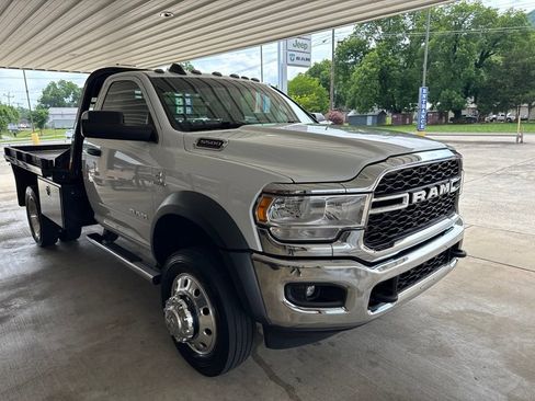 Used 2021 RAM 5500 Tradesman AWD/4WD image 3