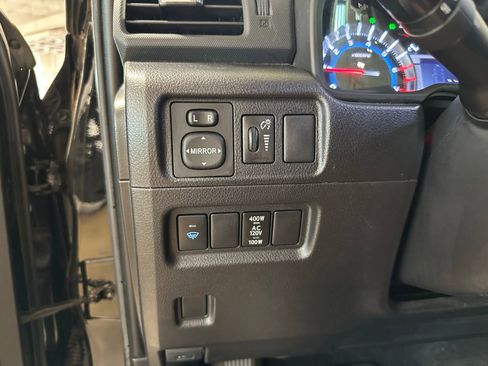 Used 2018 Toyota 4Runner TRD Off-Road Premium image 24