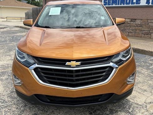 Used 2019 Chevrolet Equinox LS FWD image 2