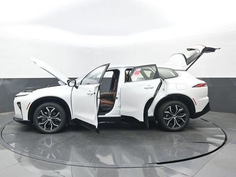 New 2026 Toyota Crown Signia AWD/4WD image 32