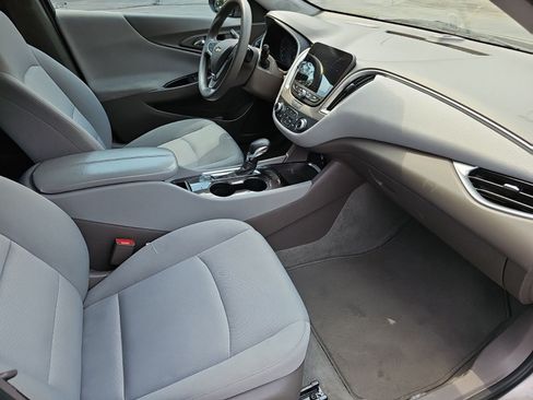 Used 2023 Chevrolet Malibu LT FWD image 10