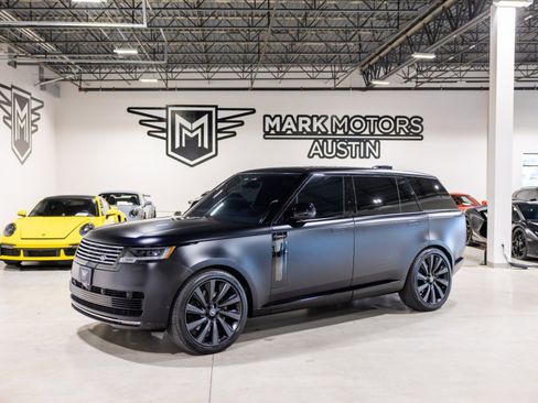 Used 2024 Land Rover Range Rover SV image 1
