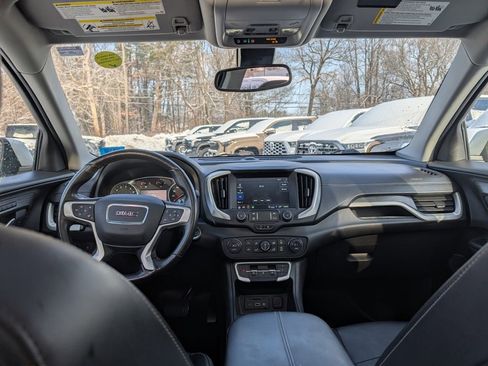 Used 2022 GMC Terrain SLT image 22