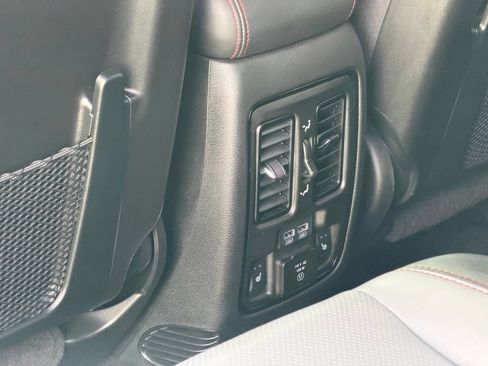 Used 2024 Dodge Durango R/T AWD/4WD image 32