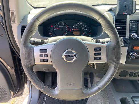 Used 2018 Nissan Frontier SV w/ Value Truck Package RWD image 13