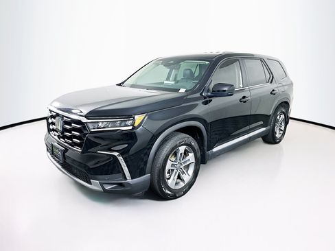 Used 2023 Honda Pilot EX-L image 3