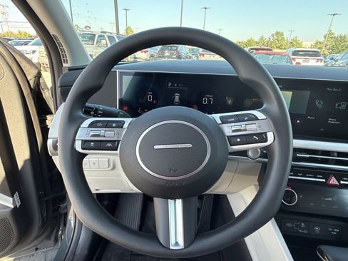 New 2026 Hyundai Tucson SEL image 19