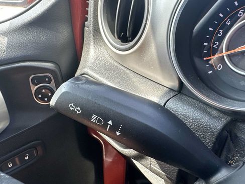Used 2018 Jeep Wrangler Unlimited Sport S AWD/4WD image 29