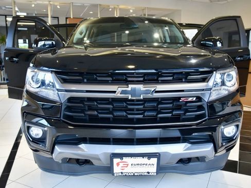 Used 2022 Chevrolet Colorado Z71 image 2